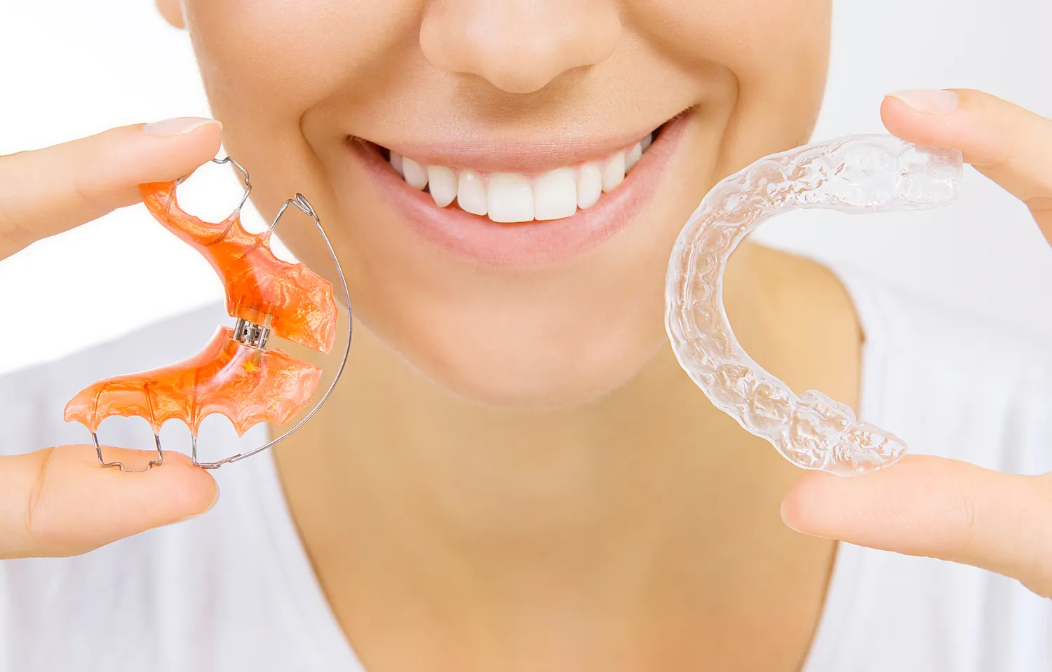 Aparat nakładkowy Invisalign z Warszawy